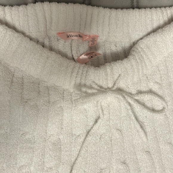 Aesthetic white pyjama pants - Picture 3 of 7